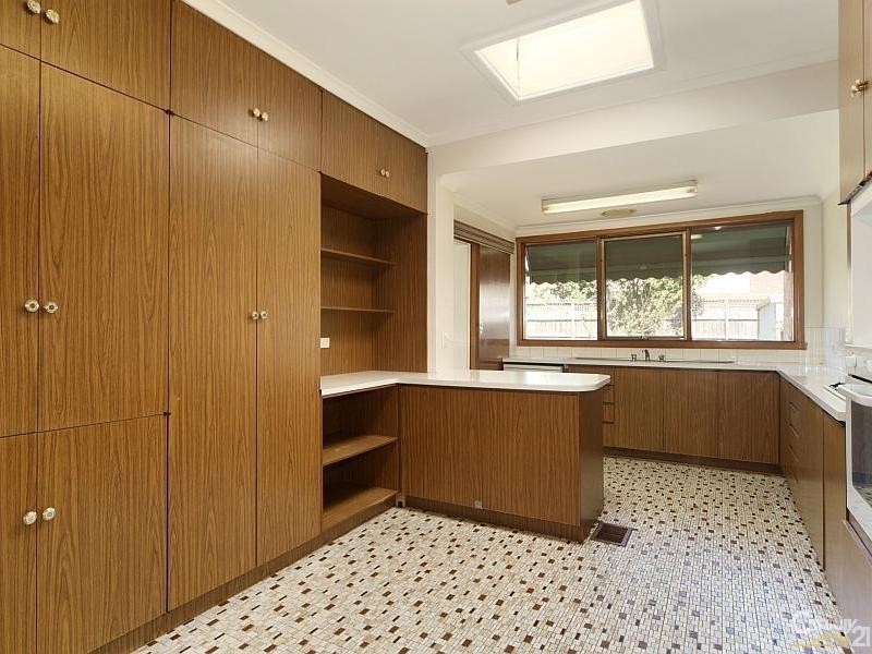 12 Huntley Road, Bentleigh VIC 3204