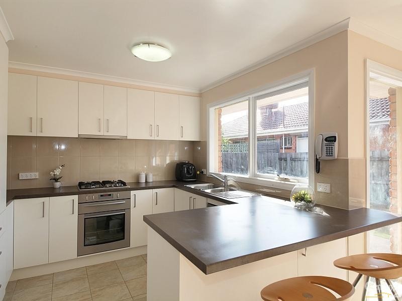 2/3 Deborah Avenue, Bentleigh East VIC 3165