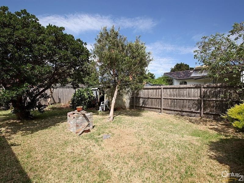 6 Poole Avenue, Hampton VIC 3188