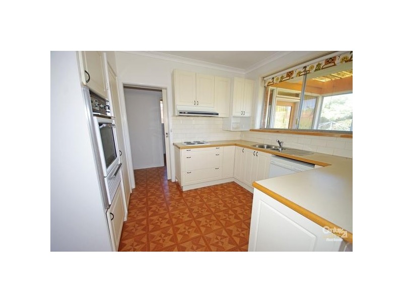 26 Pasadena Crescent, Bentleigh East VIC 3165