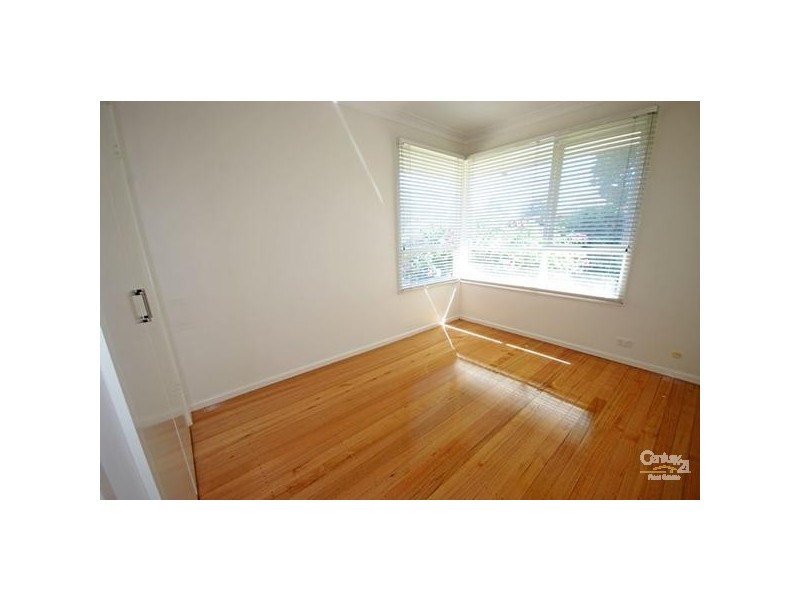 26 Pasadena Crescent, Bentleigh East VIC 3165