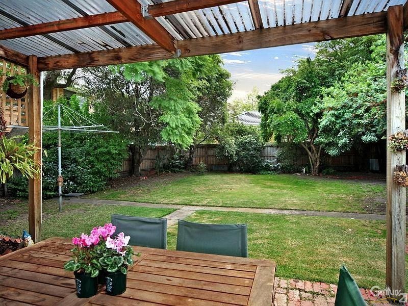 13 Parker Street, Ormond VIC 3204