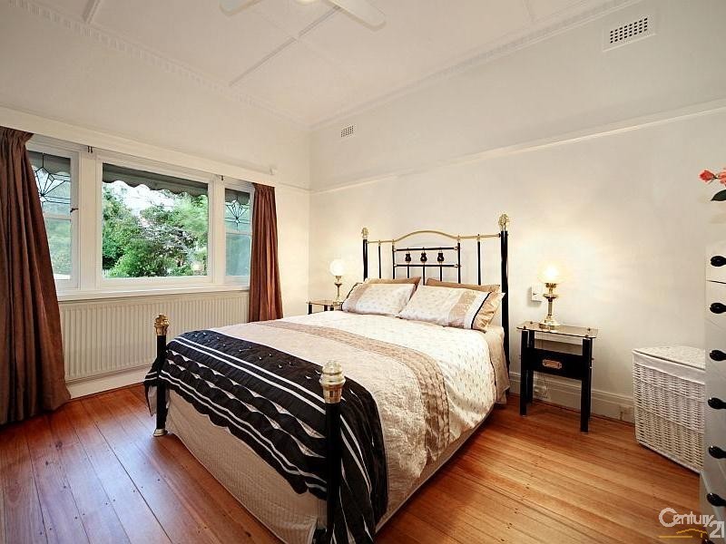 13 Parker Street, Ormond VIC 3204