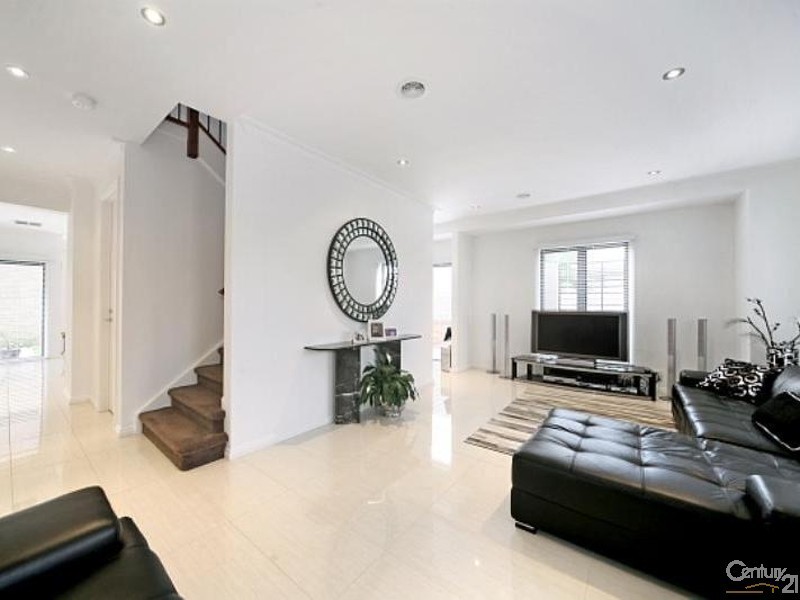 9 Lawson Street, Bentleigh VIC 3204