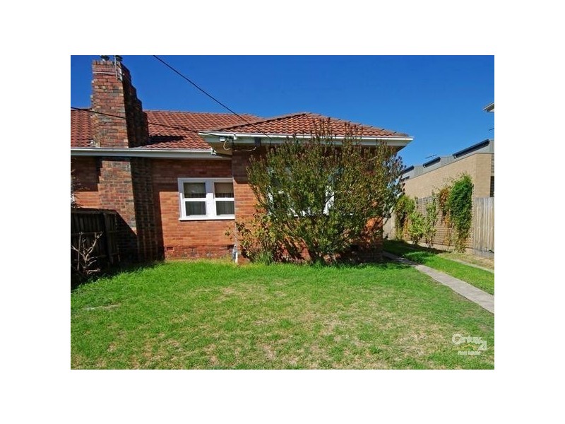 14 Elm Grove, Mckinnon VIC 3204