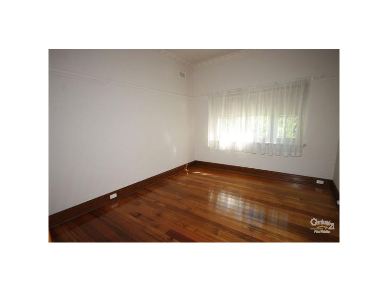 14 Elm Grove, Mckinnon VIC 3204