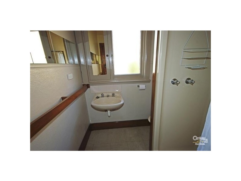 14 Elm Grove, Mckinnon VIC 3204