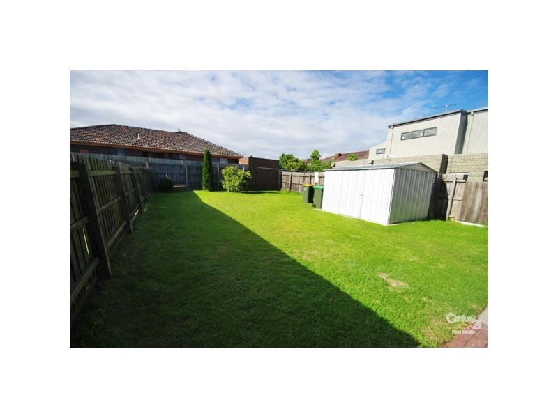 14 Elm Grove, Mckinnon VIC 3204