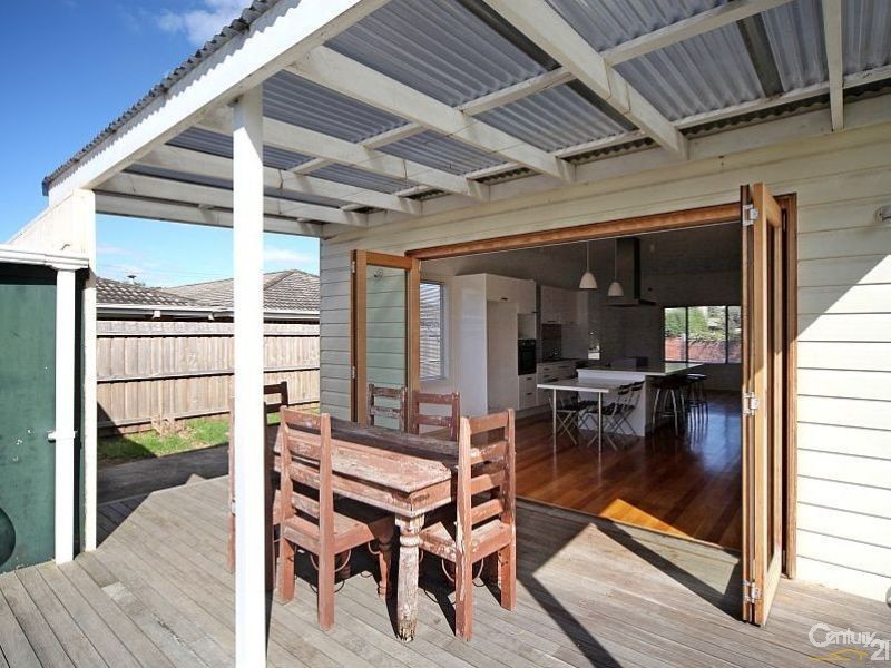 21 Cavendish Drive, Heatherton VIC 3202