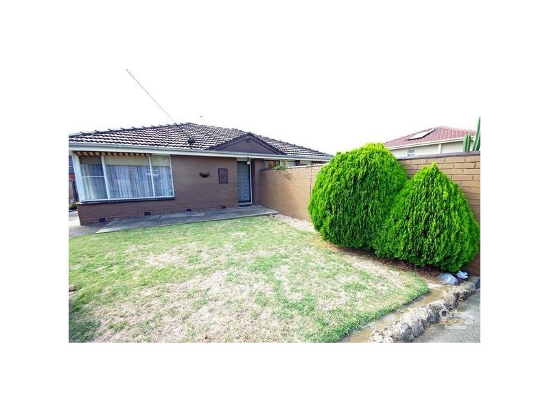 1/2 Rowland Street, Bentleigh East VIC 3165