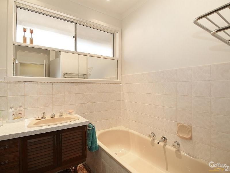 1/2 Scotts Street, Bentleigh VIC 3204