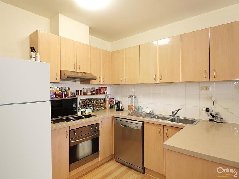 10/332 Centre Road, Bentleigh VIC 3204