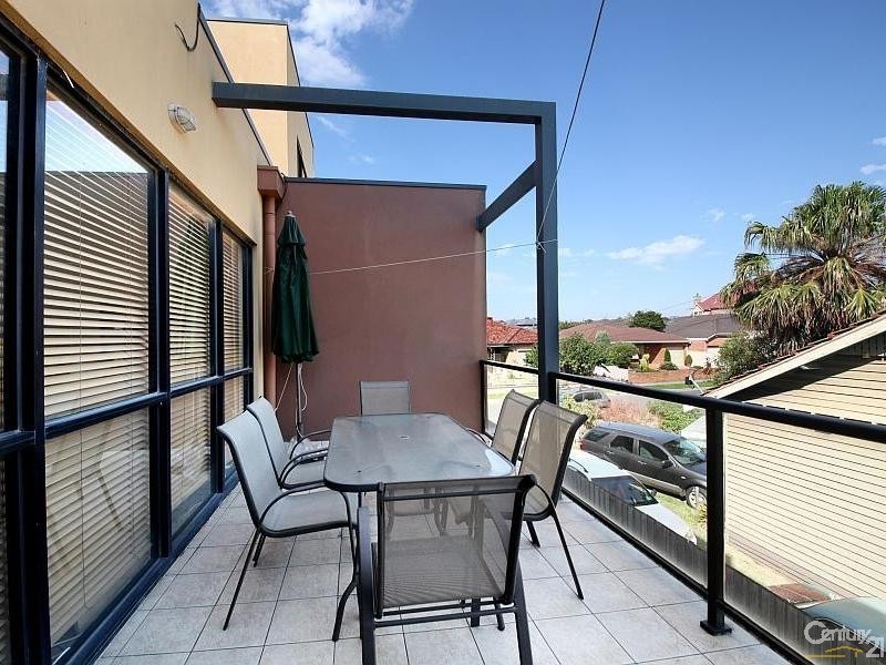 10/332 Centre Road, Bentleigh VIC 3204