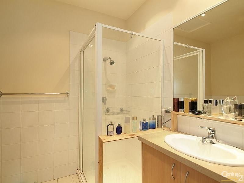 10/332 Centre Road, Bentleigh VIC 3204