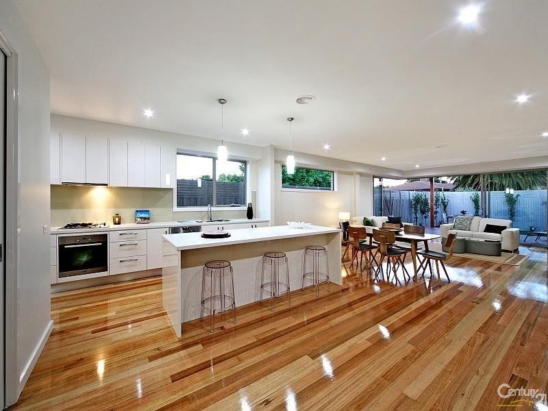 8B Roselyn Crescent, Bentleigh East VIC 3165