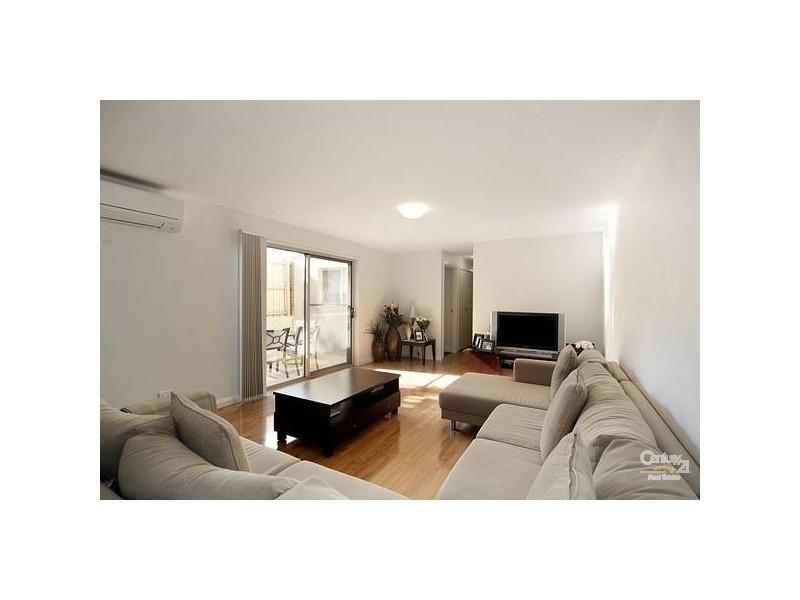 2/18 Bleazby Street, Bentleigh VIC 3204