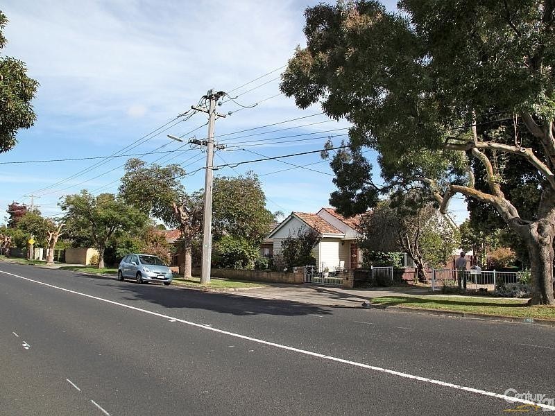 103 Tucker Road, Bentleigh VIC 3204