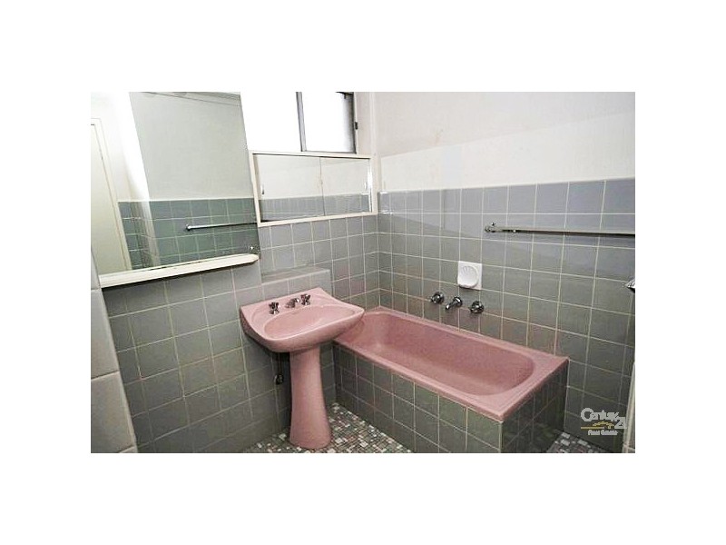 4/21 Tiuna Grove, Elwood VIC 3184