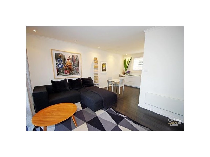 2/6 Bright Street, Brighton East VIC 3187