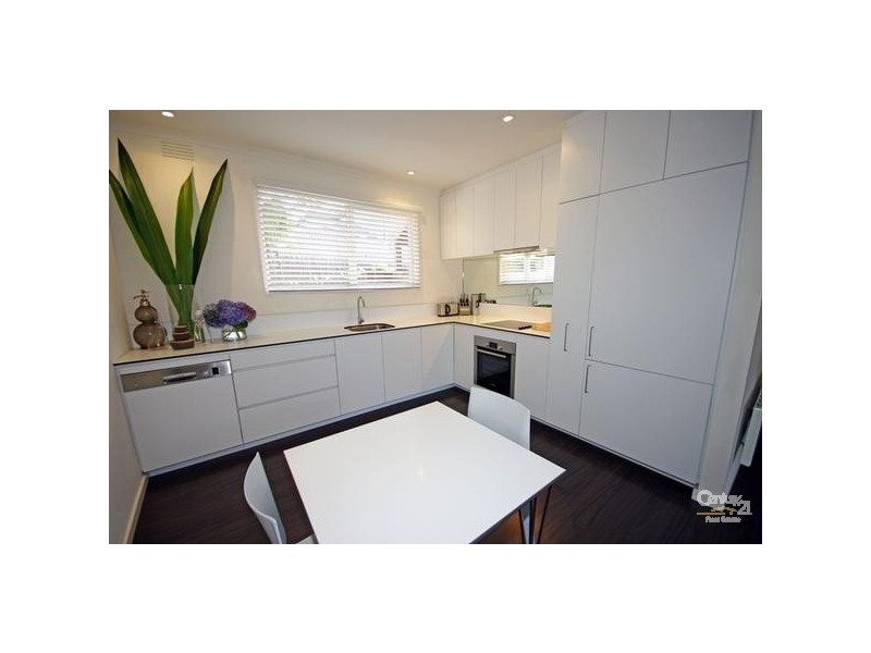 2/6 Bright Street, Brighton East VIC 3187