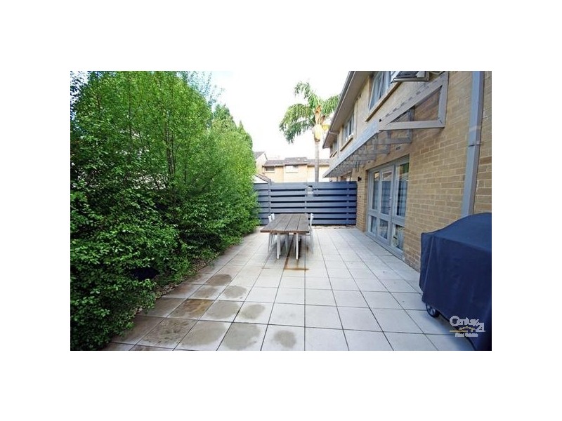 2/6 Bright Street, Brighton East VIC 3187