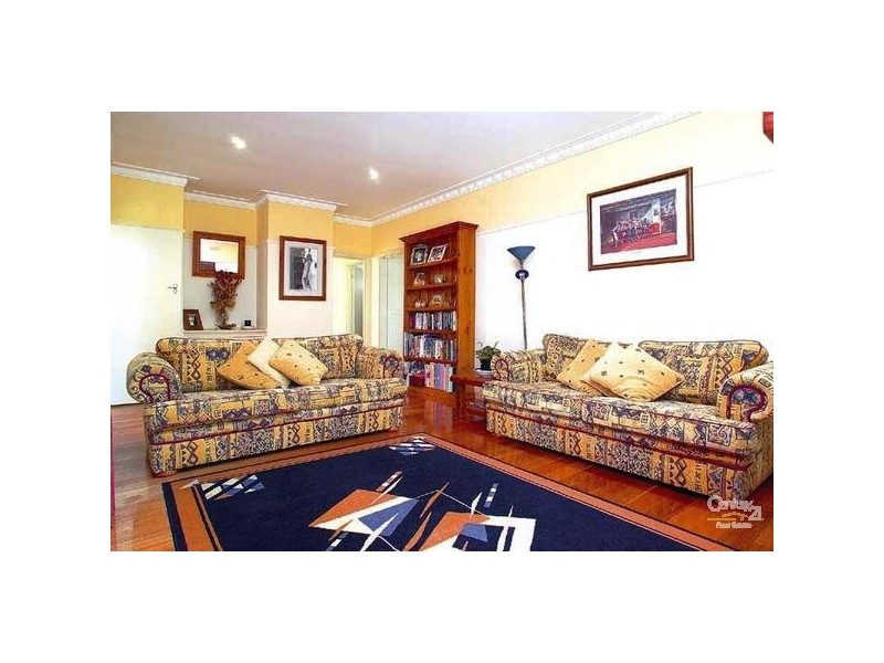 8 Vale Street, Bentleigh VIC 3204