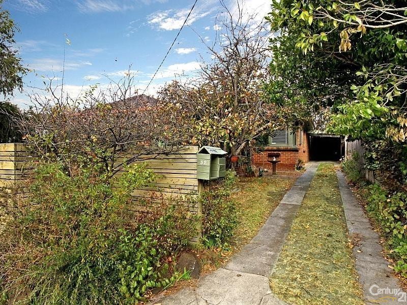 32 Wallace Avenue, Murrumbeena VIC 3163