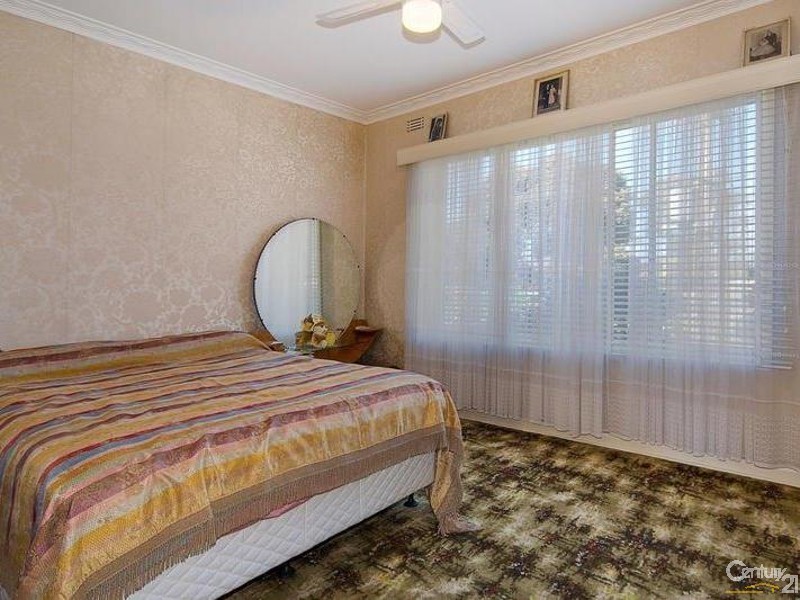 17 Silver Street, Cheltenham VIC 3192