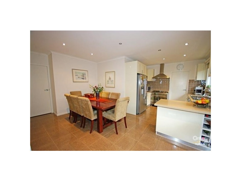 1/6 Harper Avenue, Bentleigh East VIC 3165