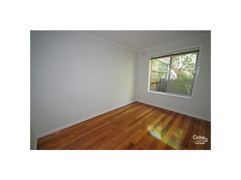 2/140 Charman Road, Mentone VIC 3194