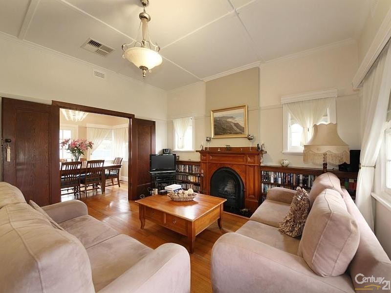 2 Bewdley Street, Ormond VIC 3204