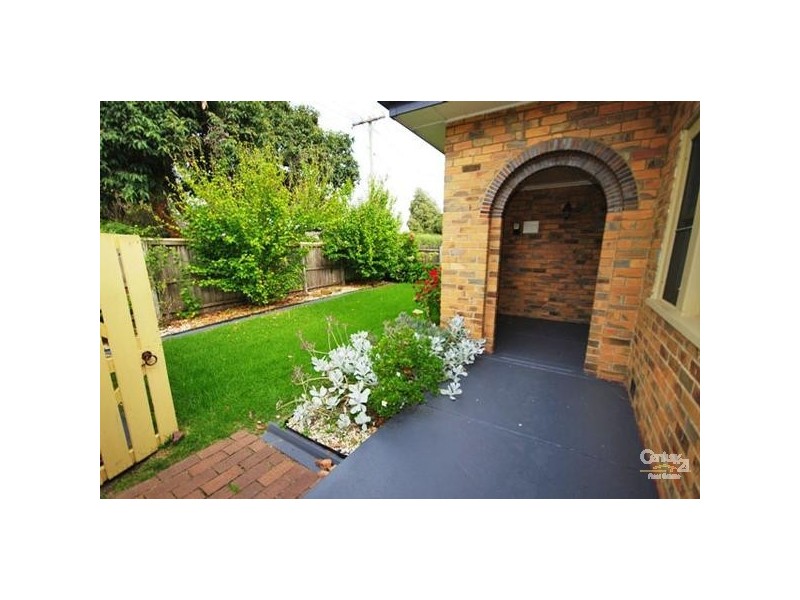10 Park Crescent, Bentleigh VIC 3204