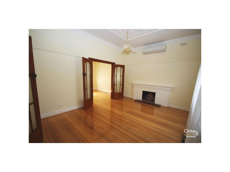 10 Park Crescent, Bentleigh VIC 3204