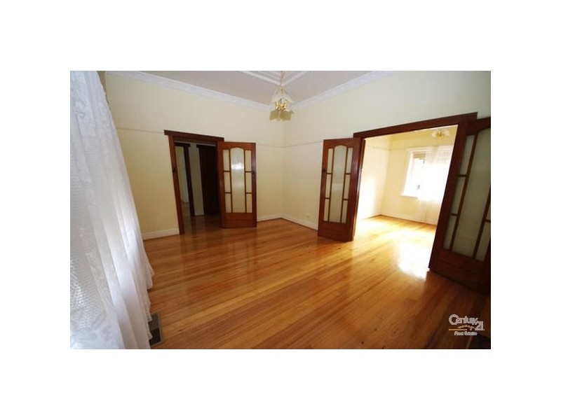 10 Park Crescent, Bentleigh VIC 3204