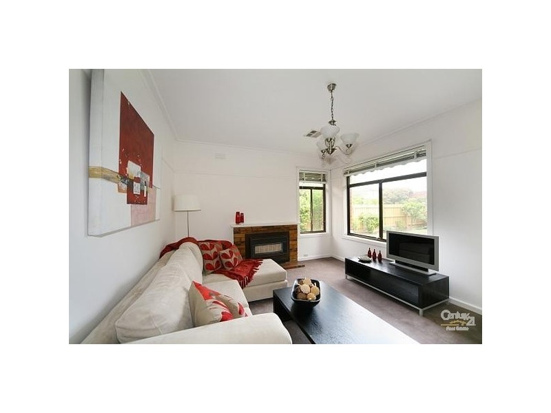 10 Burt Crescent, Hampton East VIC 3188