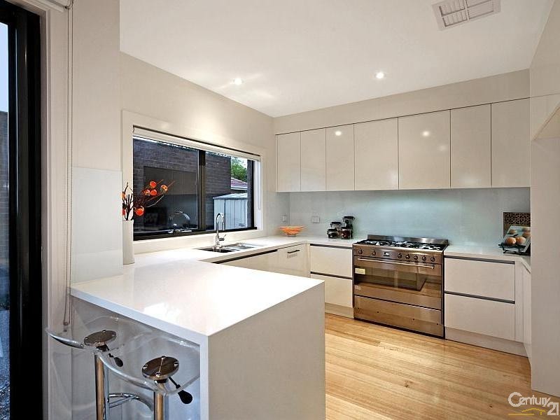 218 Tucker Road, Mckinnon VIC 3204