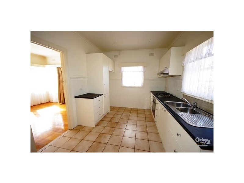 18 Melva Street, Bentleigh East VIC 3165