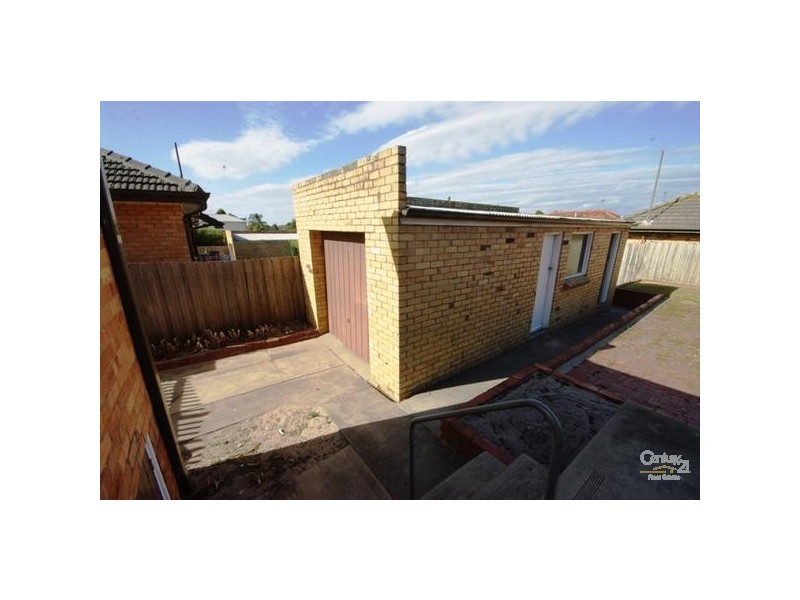 18 Melva Street, Bentleigh East VIC 3165