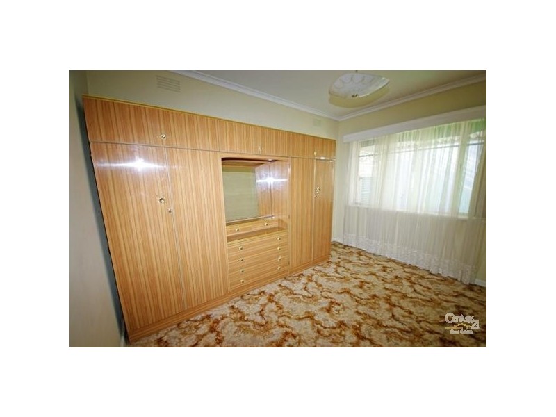 18 East Boundary Road, Bentleigh East VIC 3165