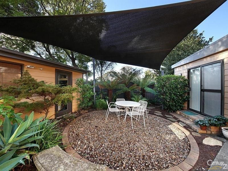 4 Harvey Court, Cheltenham VIC 3192