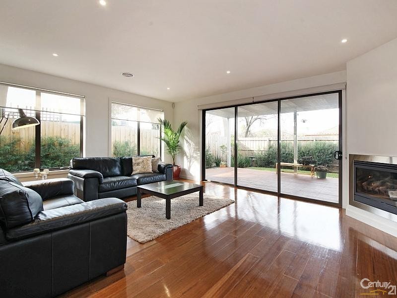 6 Lyons Street, Bentleigh East VIC 3165