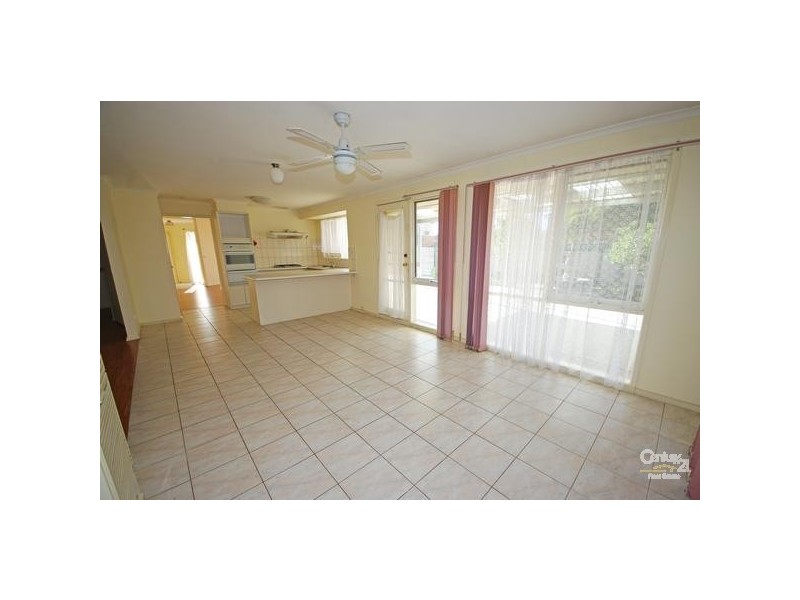 2 Vella Court, Springvale South VIC 3172