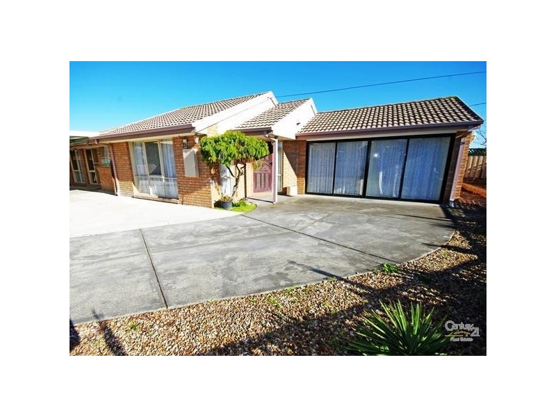 2 Vella Court, Springvale South VIC 3172