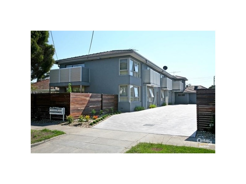 2/13 Baker Street, Moorabbin VIC 3189