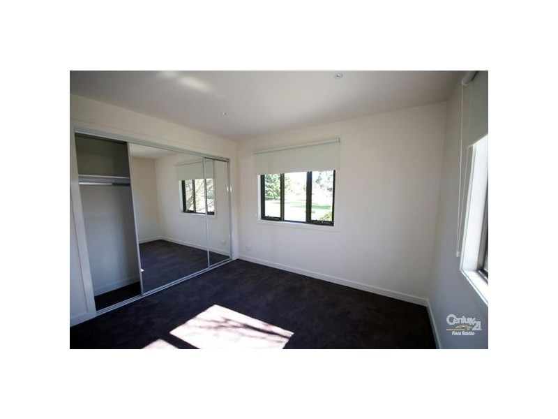 8 Brady Road, Bentleigh East VIC 3165