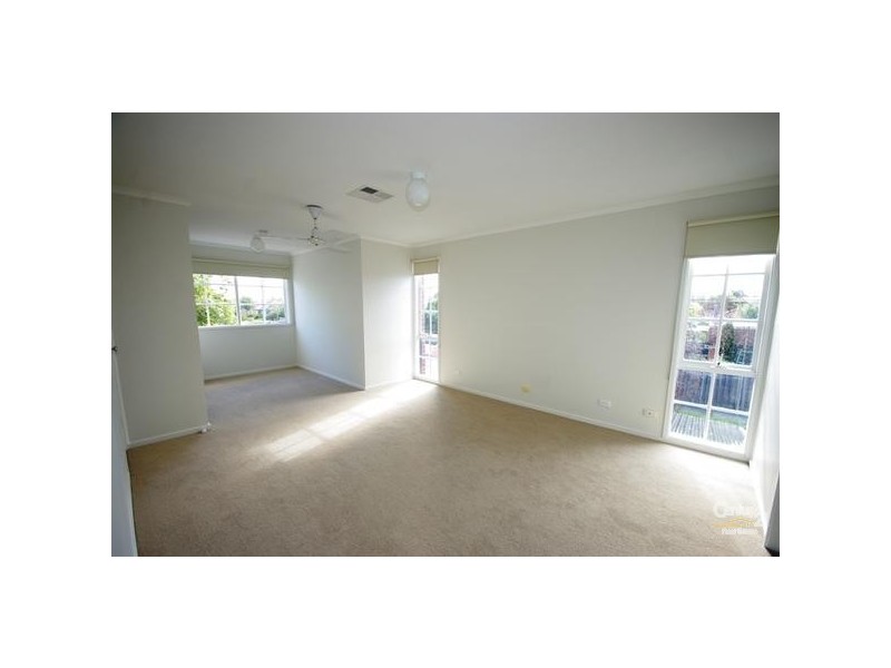 38 Clee Street, Mckinnon VIC 3204