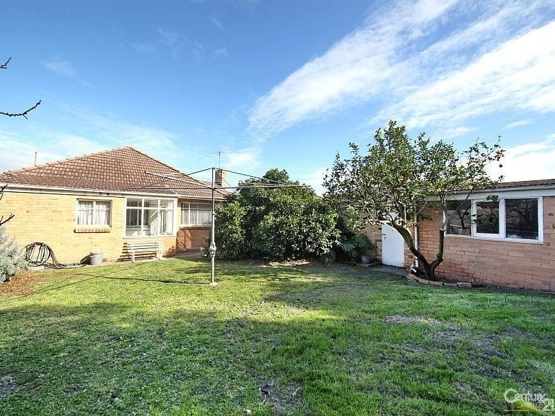 67 London Street, Bentleigh VIC 3204