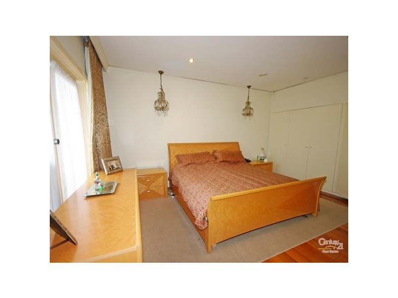 665 Hawthorn Road, Brighton East VIC 3187