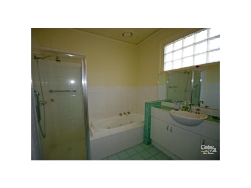 665 Hawthorn Road, Brighton East VIC 3187