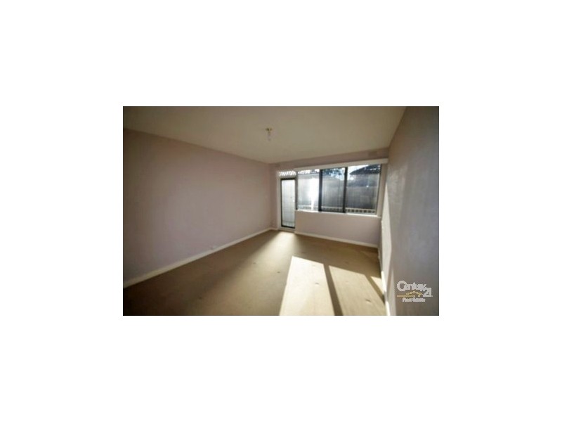 2/11 Whitmuir Road, Bentleigh VIC 3204